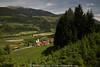 Dorf Waisach im Drautal Foto Krnten Alpenlandschaft Reise unter Gaugen Bergpanorama Naturbild