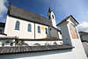 Msern Dorfkirche weisse Architektur in Bild kath. Gotteshaus Tiroler Oberland Bergdorf Kirchlein