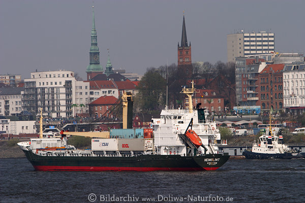 Heimglimt, Kingstown Containerschiff Elbe-Fahrt vor Stadtpanorama