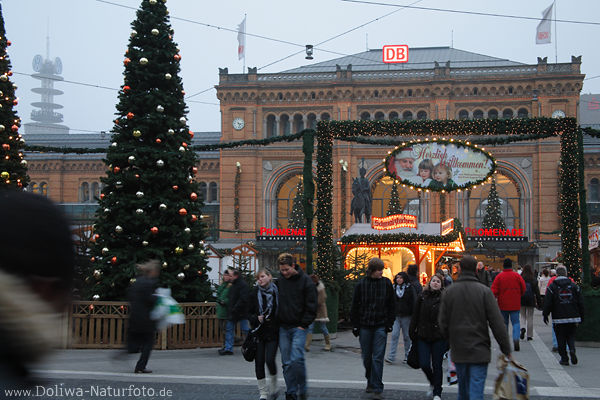 Hannover Weihnachtstimmung am Bahnhof Weihnachtsmarkt