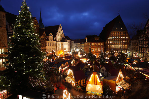 Hildesheimer Weihnachtsmarkt historische Altstadt Romantik Advent Nachtlichter