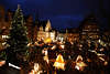 916380_Hildesheimer Tannenbaum ber Weihnachtsmarkt Foto Romantik Nachtlichter vom Altstadtmarkt