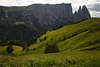 1101265_ Schlern-Felsen Dolomiten Naturpanorama Landschaftsbild ber Seiser Alm grne Hochebene