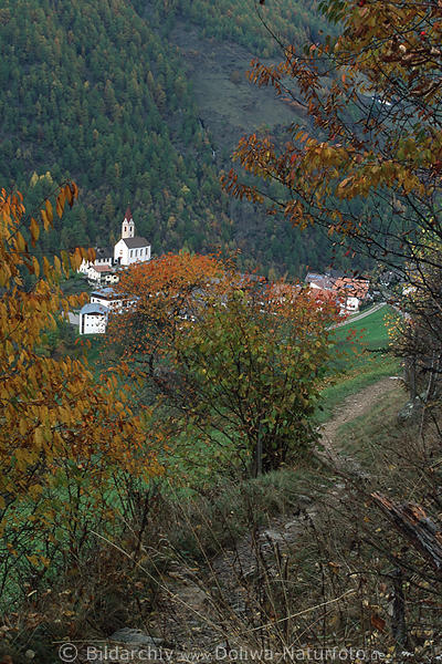 Schnals Bergtal Wanderpfad durch Sdtirols Herbstlandschaft Naturferien Bild oberhalb Bergdorf Katharinaberg