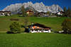 Going Gasthuser Foto vor Wilder-Kaiser Felspanorama Landschaft Bild Berge Naturidylle