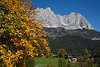Going Herbstidylle in Alpenlandschaft Wilder Kaiser Felsen-Bergmassiv Naturfotos