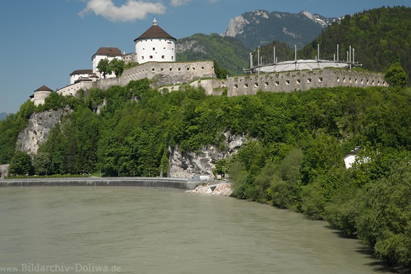 Innufer Burg-Kufstein Festung-Panorama ber Wasserfluss grne Alpen Bild