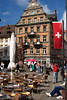 Konstanz Urlauber in schner Altstadt Marktsttte Image Fussgngerzone Straenbild