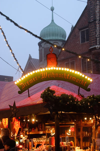 Bremen Weihnachtsmarkt festliche Dekorationen, Schild in Weihnachtszeit Foto ber Bremer City Markt