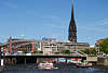 54187_ Einfahrt zum Binnenhafen unter Niederbaumbrcke vor St. Nikolai Kirchturm in Hamburg Hafenfoto