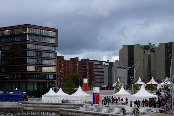 Neugestaltete Magellan-Terrassen in Hafencity Hamburg Einweihungsparty Foto Erffnungsfest