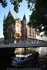 1407465_St.-Annen Schlsschen Foto thronen ber Fleet Wasser-Brcke Barkasse in Speicherstadt Hamburg-Tour