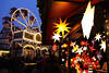 Weihnachtsdeko Sterne Design Lichthuschen am Riesenrad Celle Adventmarkt Nachtfoto