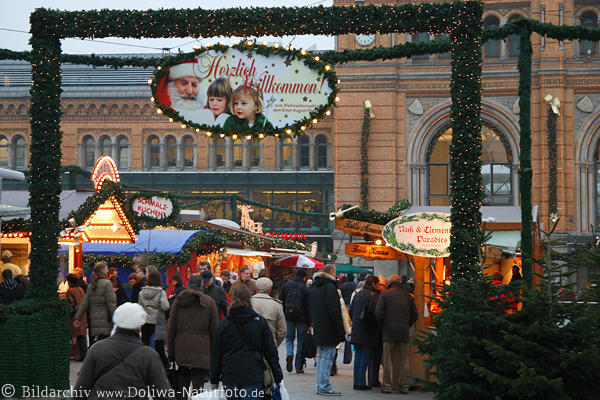 Hannover Weihnachtsmarkt am Bahnhof Foto Aventfest am Hauptbahnhof