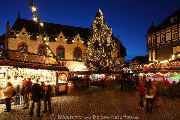 Goslar romantische Weihnachten Foto Marktplatz Weihnachtsbaum Menschen Adventsstnde