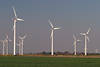Windkraftnutzung in Marsch Landschaftsbild Dithmarschen Flachland Reise