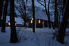 916554_Bispinger Ole Kerk & Pfarrhaus Fenster Nachtlichter Winterfoto Abendstimmung Winterromantik