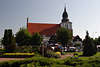 Wollin Kirche des Heiligen Nikolai ber grnen Park mit Marktplatz in Zentrum der Stadt