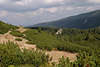 47314_ Wlder im Bergtal Roztoka Stawianska mit Blick zum Schutzhtte Murowaniec in Foto am Wanderweg