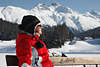 901211_Mythos St. Moritz erleben in winterlichen Schweiz Winterlandschaft Foto auf Alpensee mit Bergblick