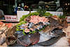 Thai-Fischmarkt exotische Fischarten im Eis